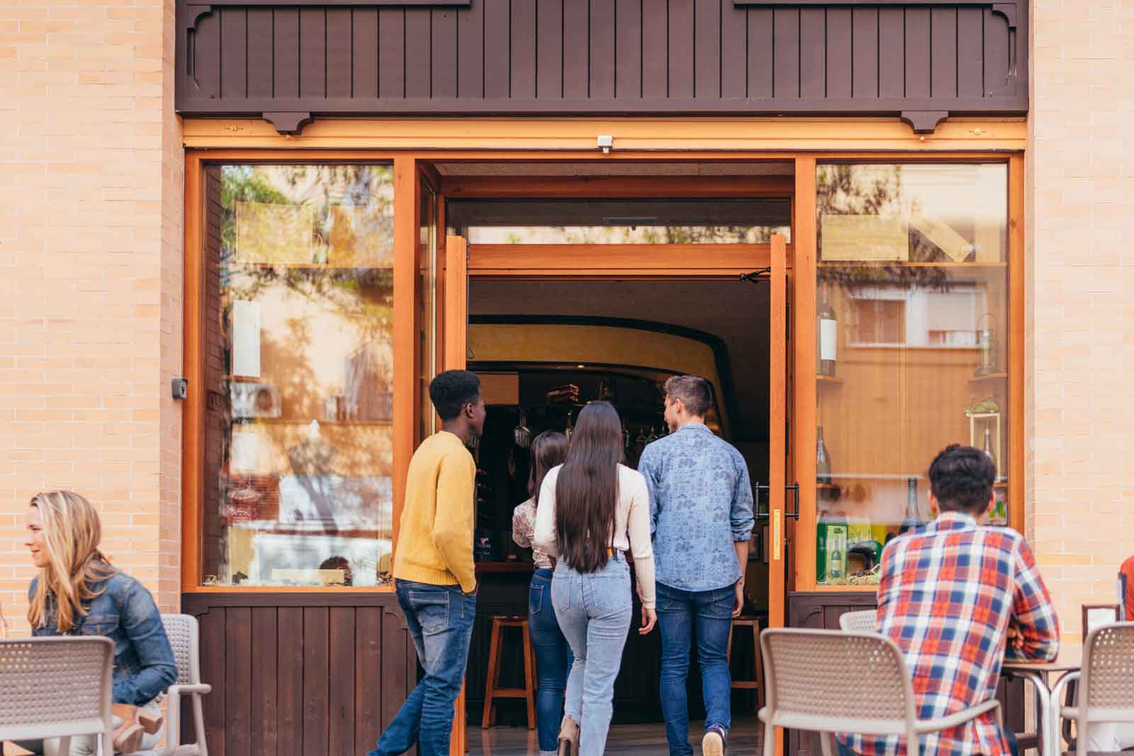 Strategic Site Selection & Lease Negotiation